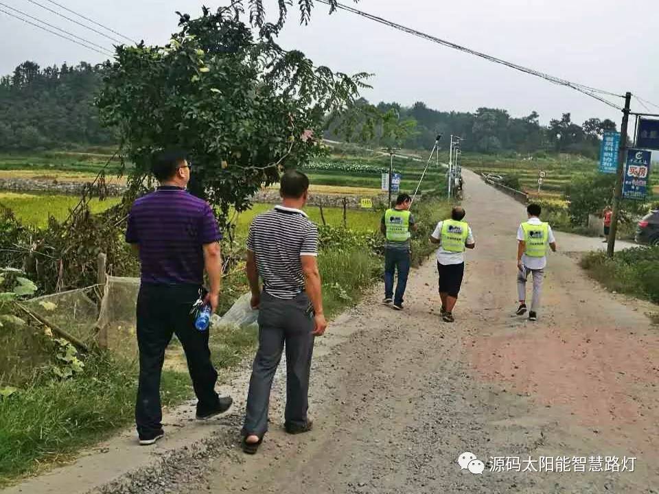 太陽(yáng)能路燈，太陽(yáng)能路燈廠(chǎng)家，太陽(yáng)能路燈價(jià)格，太陽(yáng)能平板燈，光伏照明，道路照明，助力新農(nóng)村建設(shè)，太陽(yáng)能路燈優(yōu)質(zhì)服務(wù)商
